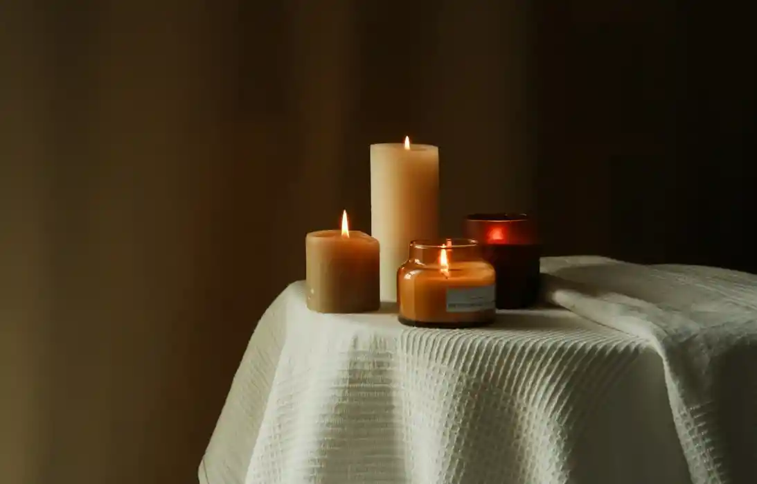 Top 10 Print on Demand Candles Companies for Your Brand