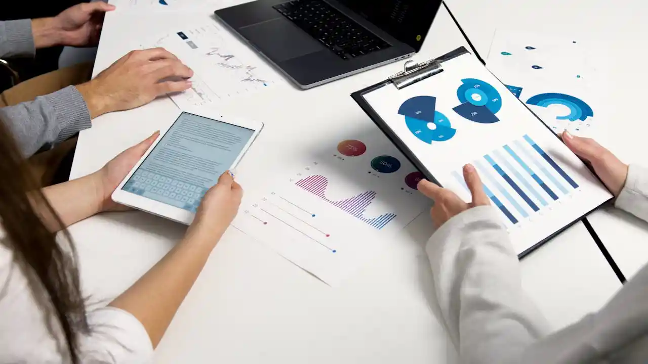 Top 20 AI Solutions for eCommerce Businesses in 2025