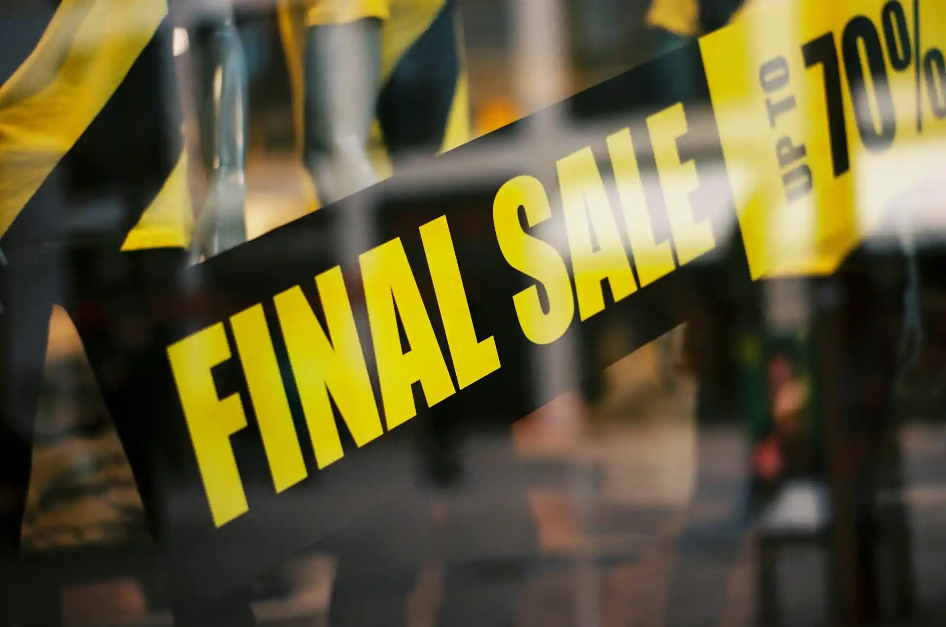 30 Tips to Boost Holiday Sales for Ecommerce in 2025