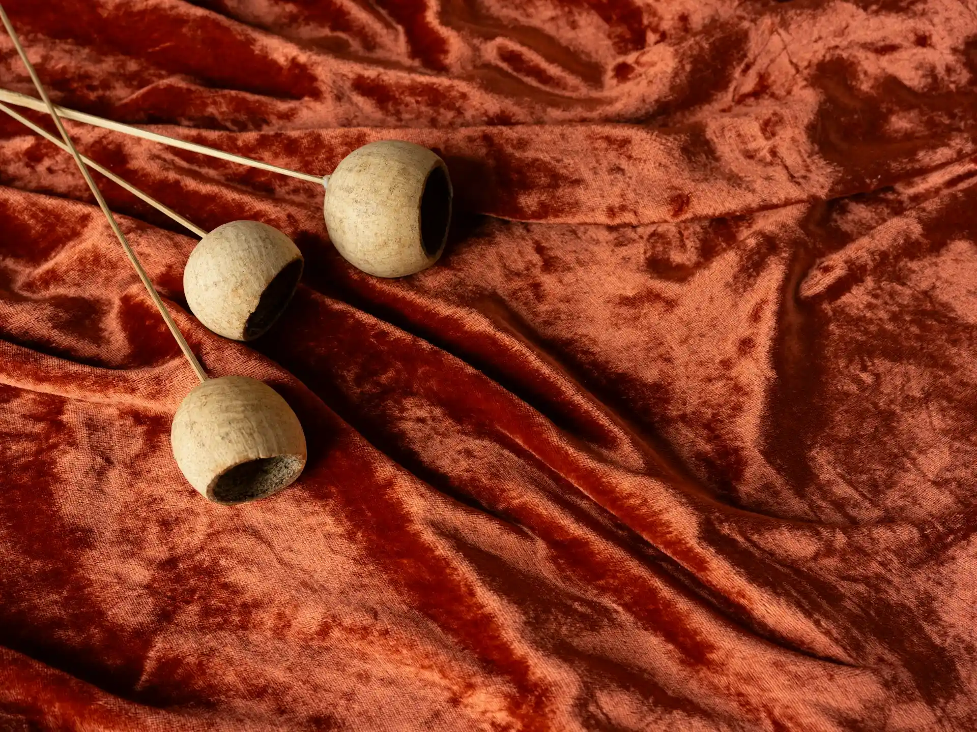 Velour vs Velvet: How to Identify and Choose