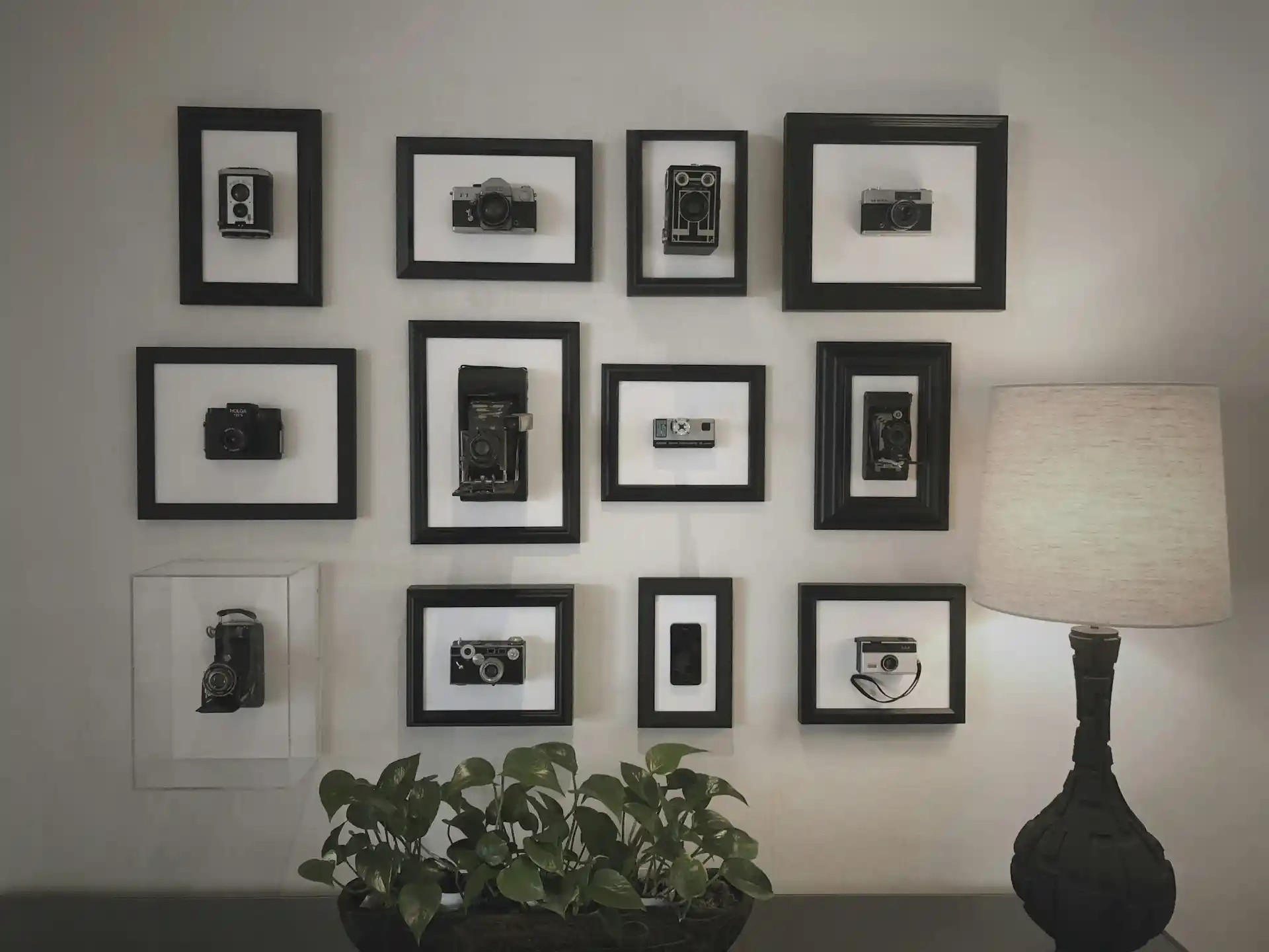 Guide to Popular Art Print Sizes for Wall Decor: Boost Sales