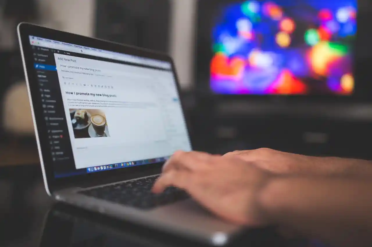 How to Make Money Blogging: A Practical Guide for Creators