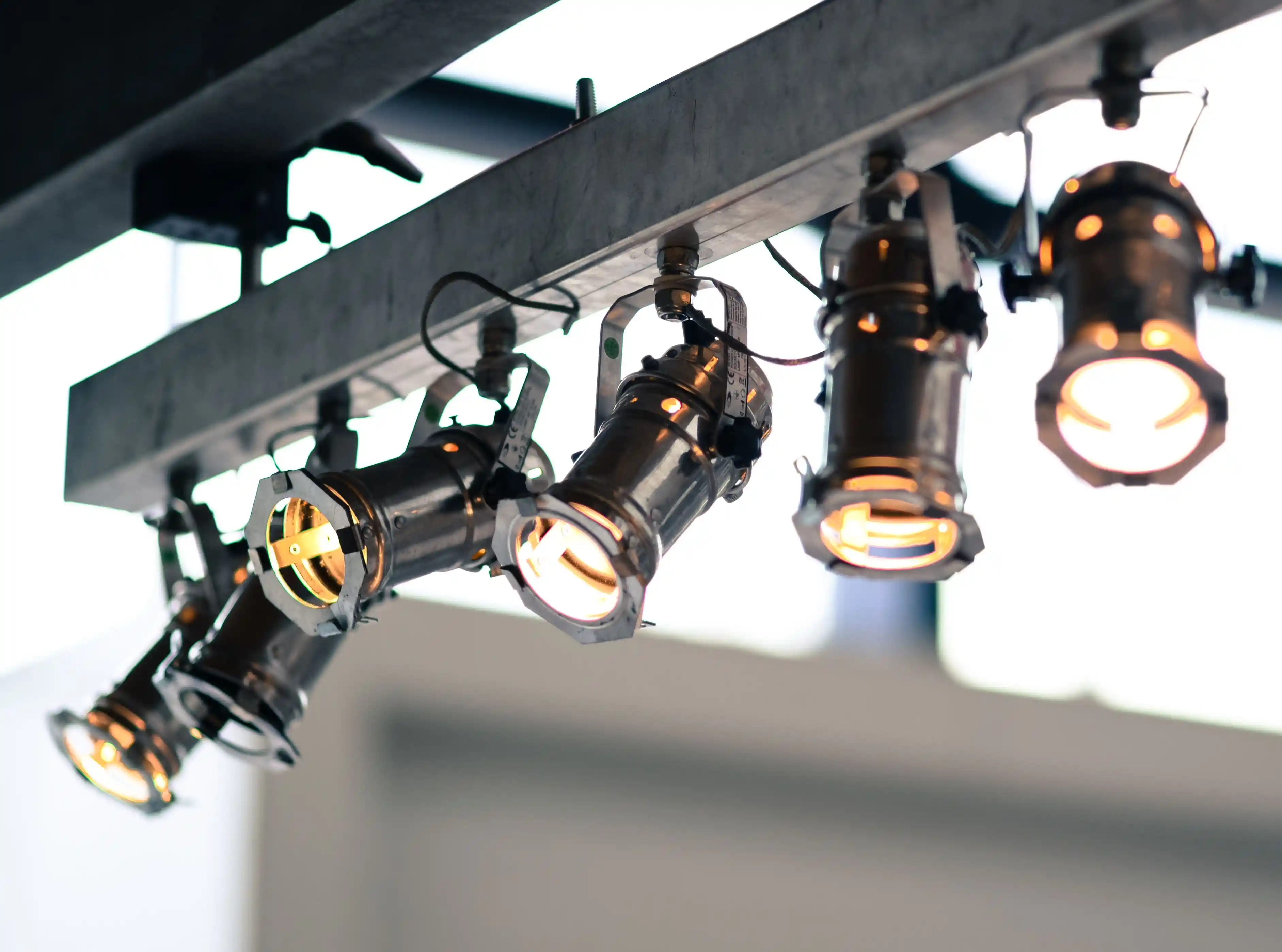 Best Lighting for YouTube Videos: A Complete Guide