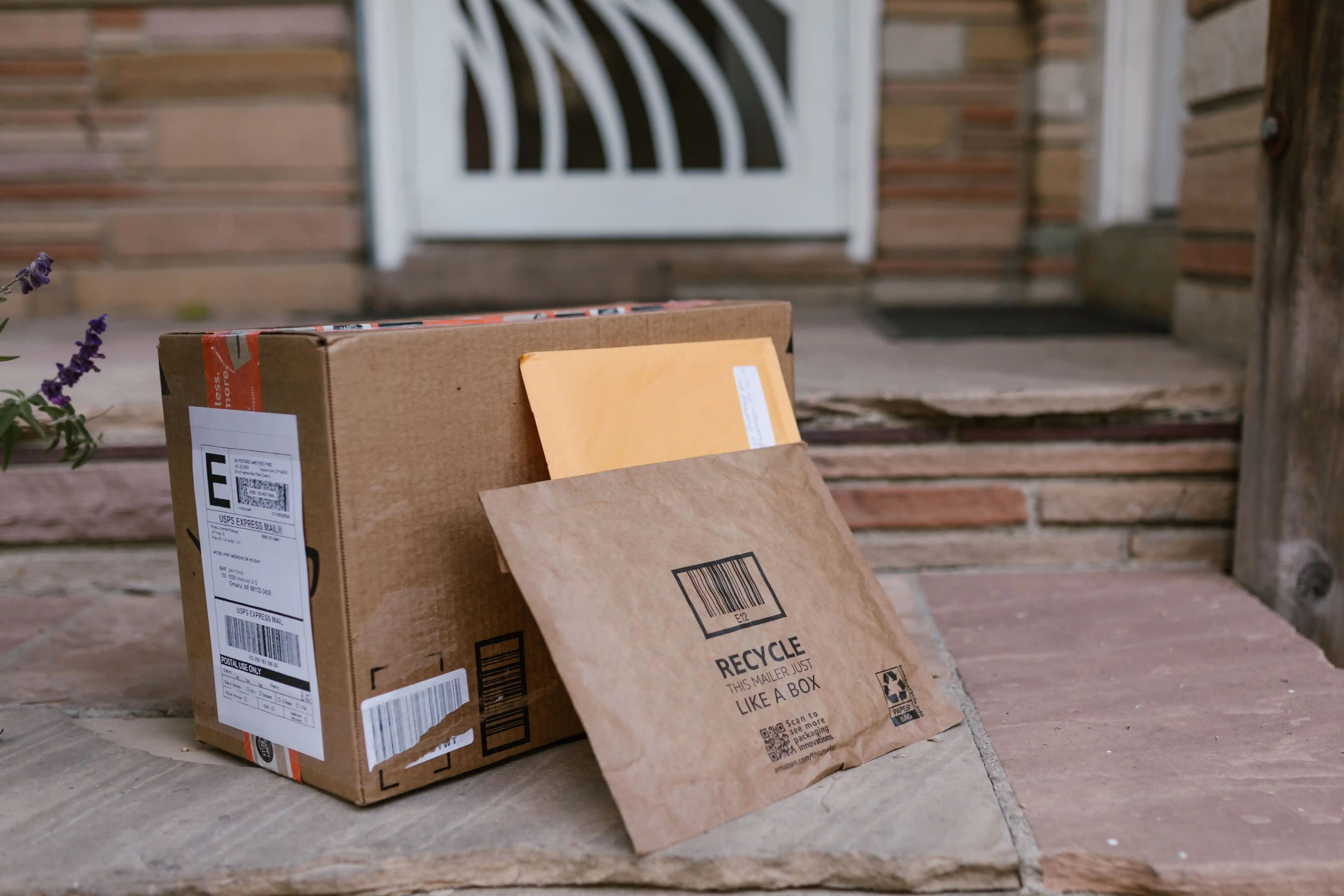 What Is the Difference Between Shipping and Delivery?