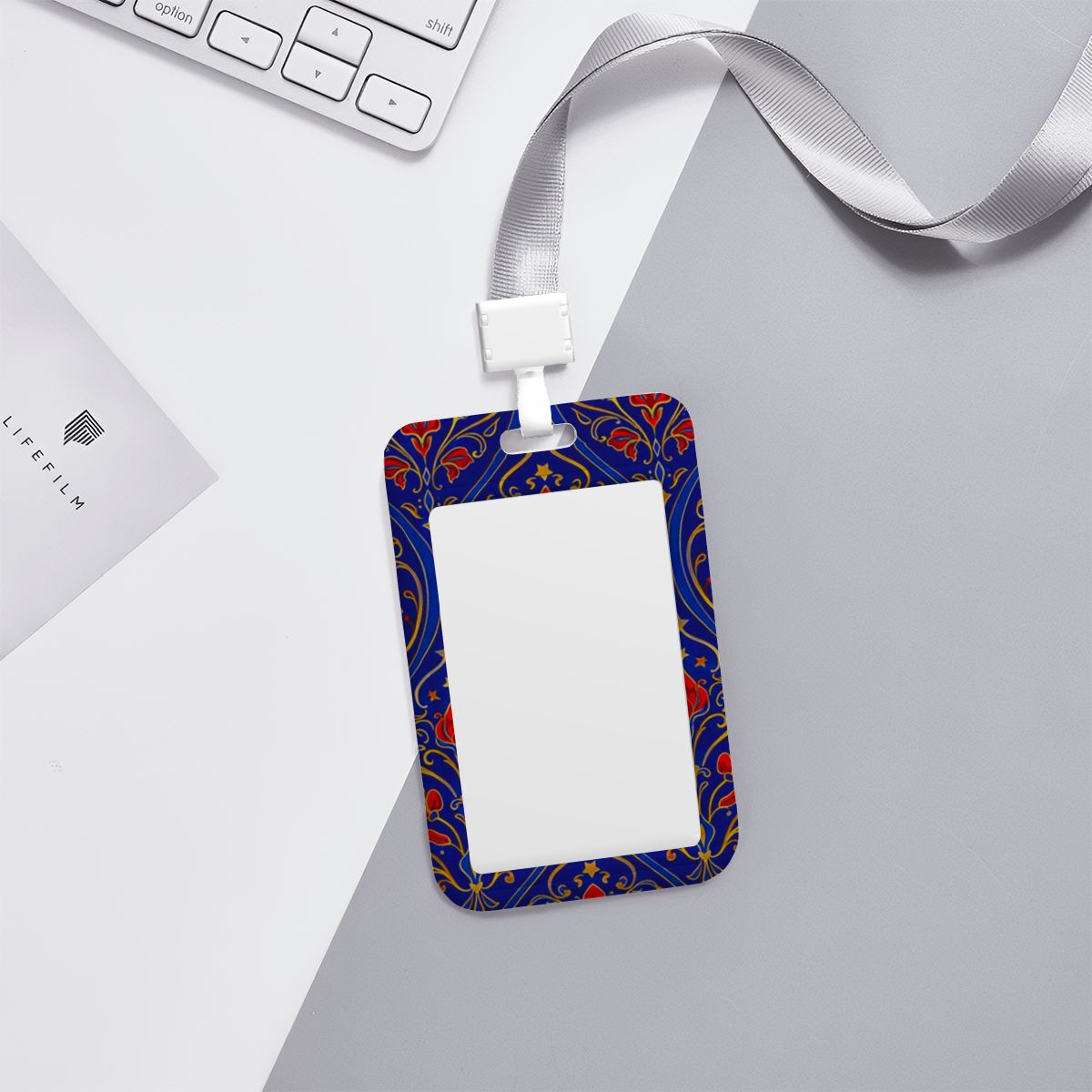 縦型IDカードホルダー