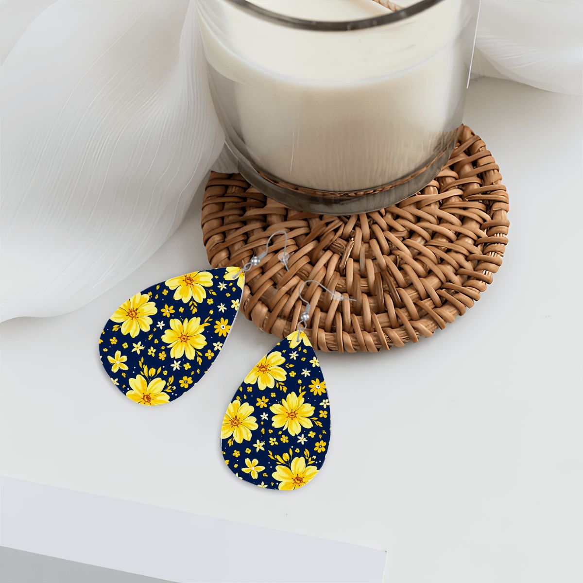 Orecchini a goccia in pelle