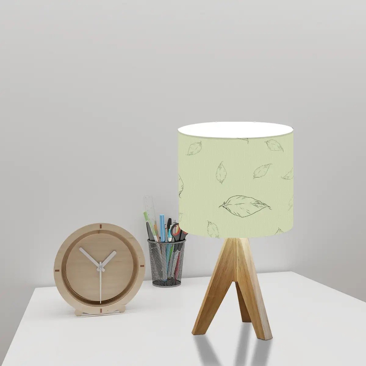 Tripod Table Lamp