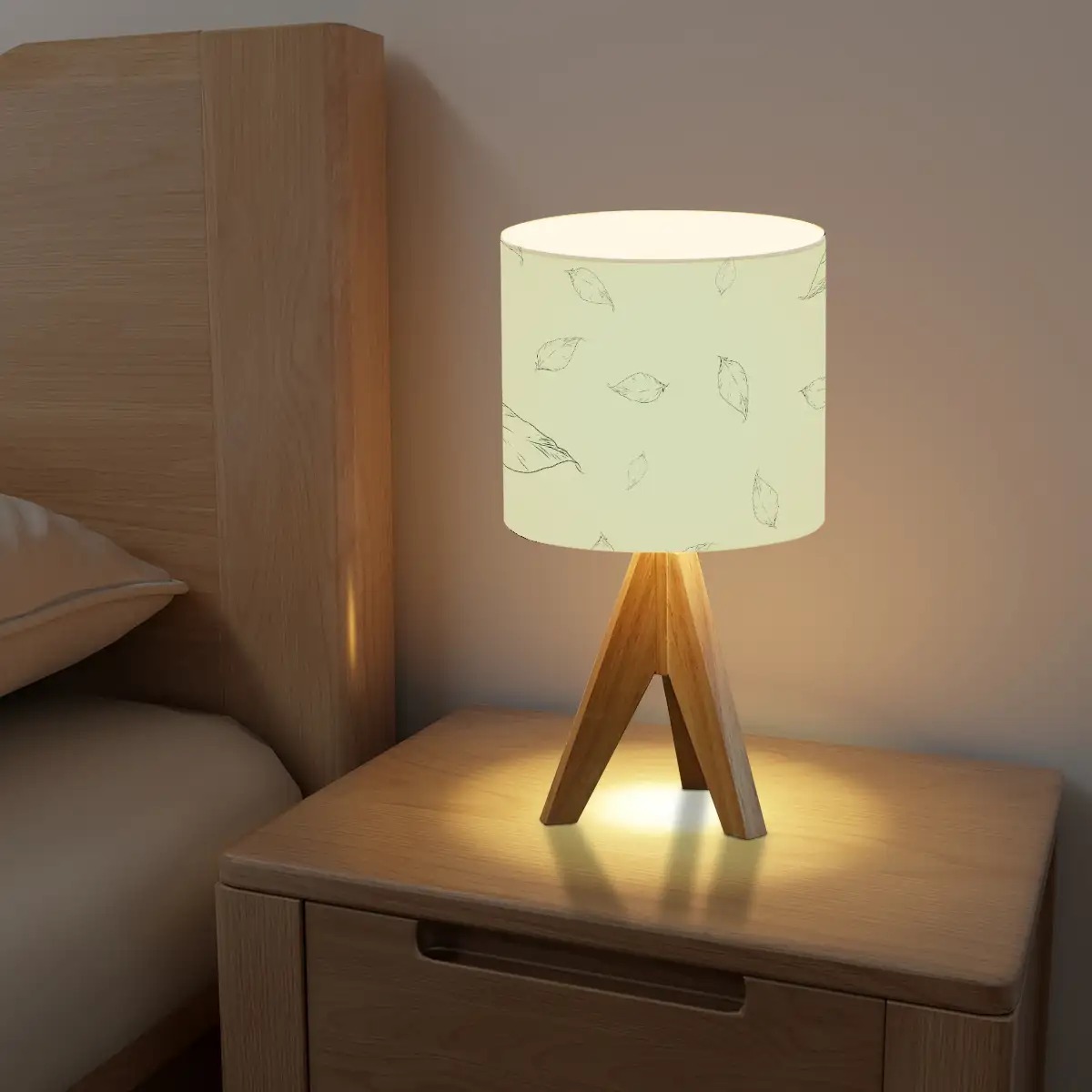 Tripod Table Lamp